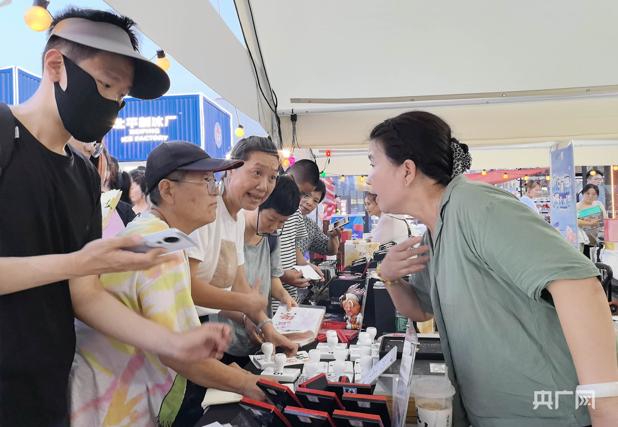 全球首发节再上新近100款运动快时尚新品首发首秀(图6)