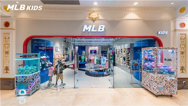 继大陆首家潮流旗舰店后MLB又在上海开了大中华区最大面积旗舰店(图9)