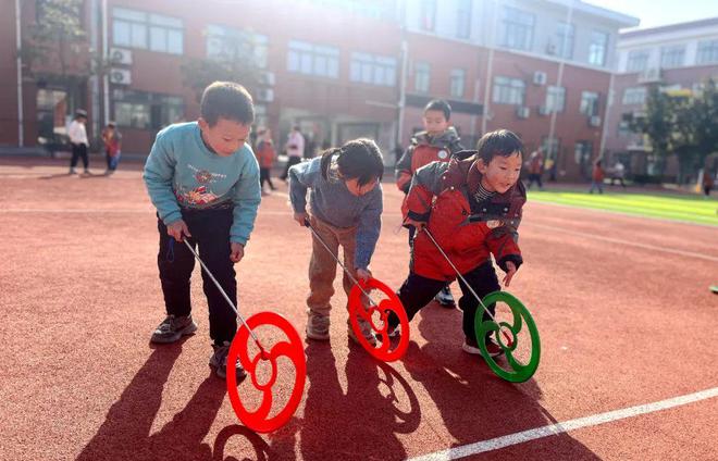 点赞！溧水多校实施“15分钟课间+2小时运动”(图1)